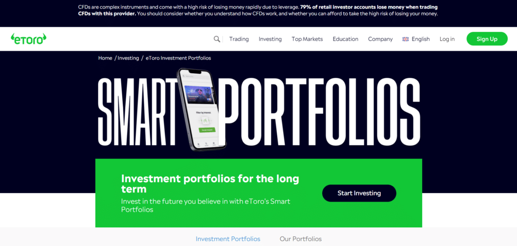 Immagine che mostra la possibilità di investire negli SmartPorfolios, dei portafogli costruiti e completamente gestiti dal team di eToro.